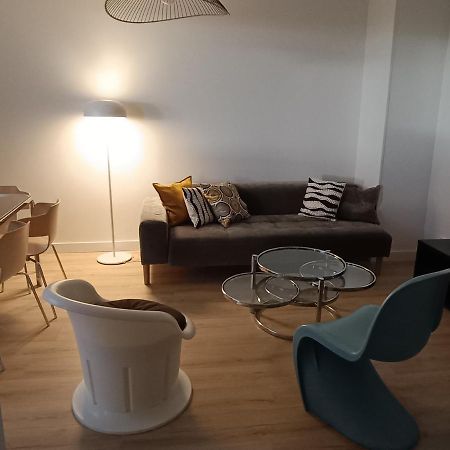 Chelles Centre Ville 2 Chambres Pres Des Bords De Marne 10 Minutes A Pieds De La Gare De Chelles-Gournay 5 Minutes De La Gare De Vaires-Sur-Marne 20 Minutes De Disneyland Jusqu'A 5 Couchages Possibles Ngoại thất bức ảnh
