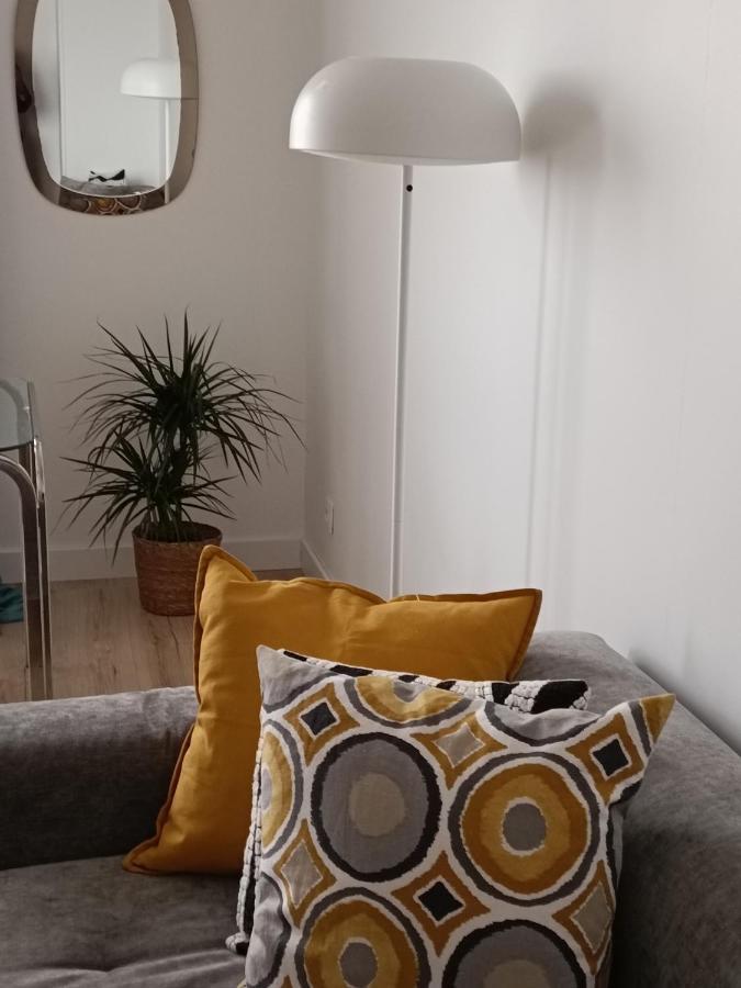 Chelles Centre Ville 2 Chambres Pres Des Bords De Marne 10 Minutes A Pieds De La Gare De Chelles-Gournay 5 Minutes De La Gare De Vaires-Sur-Marne 20 Minutes De Disneyland Jusqu'A 5 Couchages Possibles Ngoại thất bức ảnh