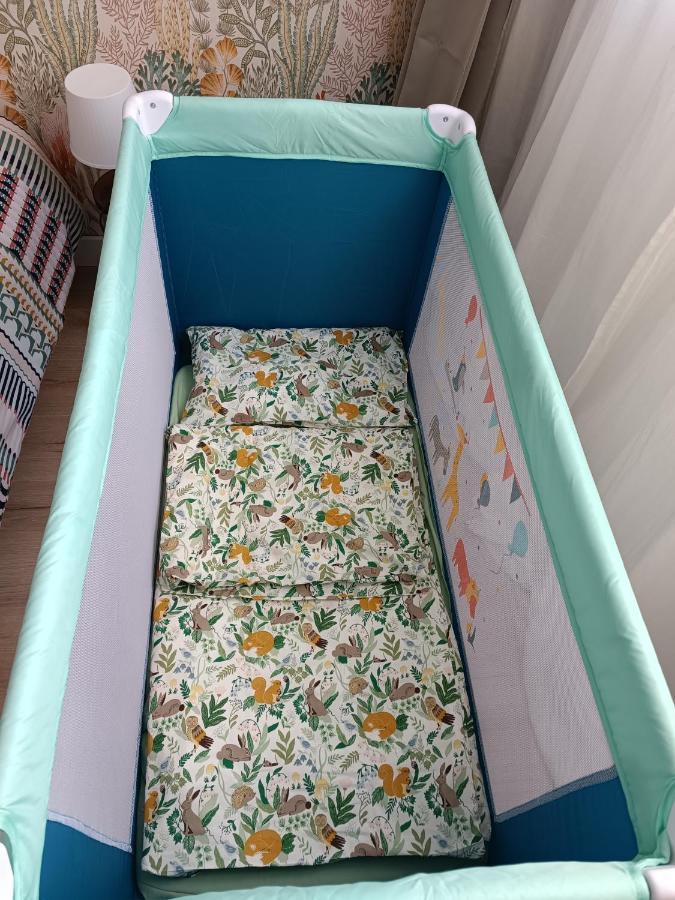 Chelles Centre Ville 2 Chambres Pres Des Bords De Marne 10 Minutes A Pieds De La Gare De Chelles-Gournay 5 Minutes De La Gare De Vaires-Sur-Marne 20 Minutes De Disneyland Jusqu'A 5 Couchages Possibles Ngoại thất bức ảnh